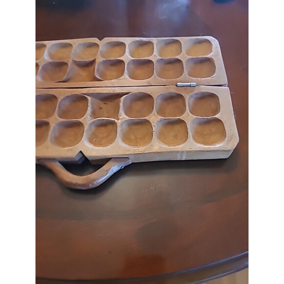 Vtg Mancala board African giraffe/elephant hand carved box wood Gane Board - Picture 7 of 12